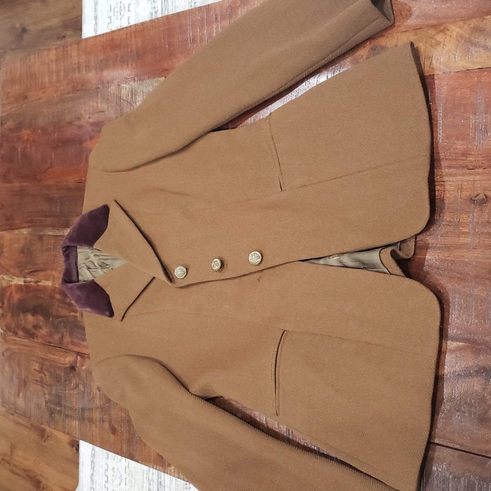 Women’s Tan Wool-Blend Jacket with Contrast Collar